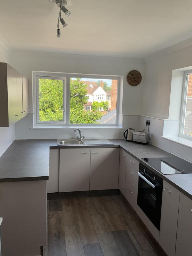 Large 2-Bedroom Maisonette With Free Parking Twickenham Zewnętrze zdjęcie